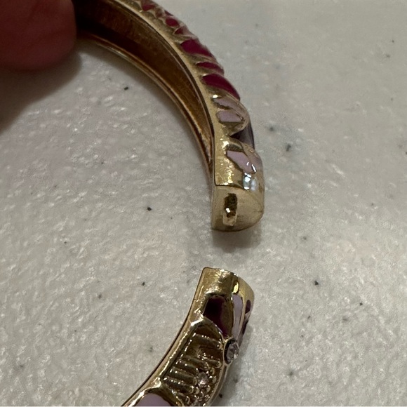 NWT Sequin by Nordstrom Clamper Bracelet-gold tone Floral print in pink & purple - Picture 13 of 13